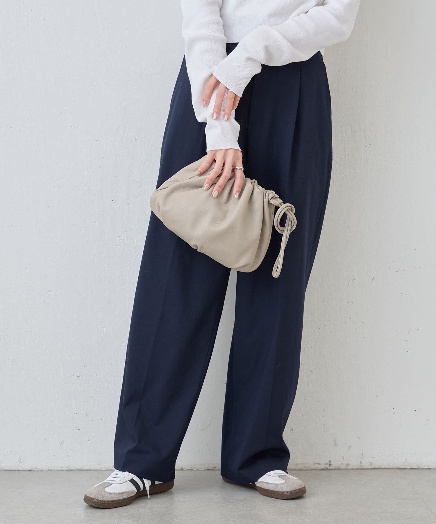 Russet [chi project] 4-way drawstring shoulder bag GrayBeige